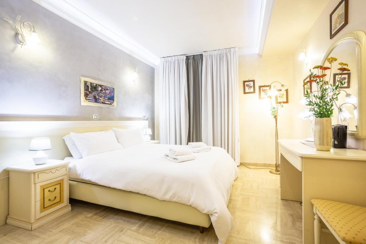 Luxury Inn Opera Рим Екстериор снимка