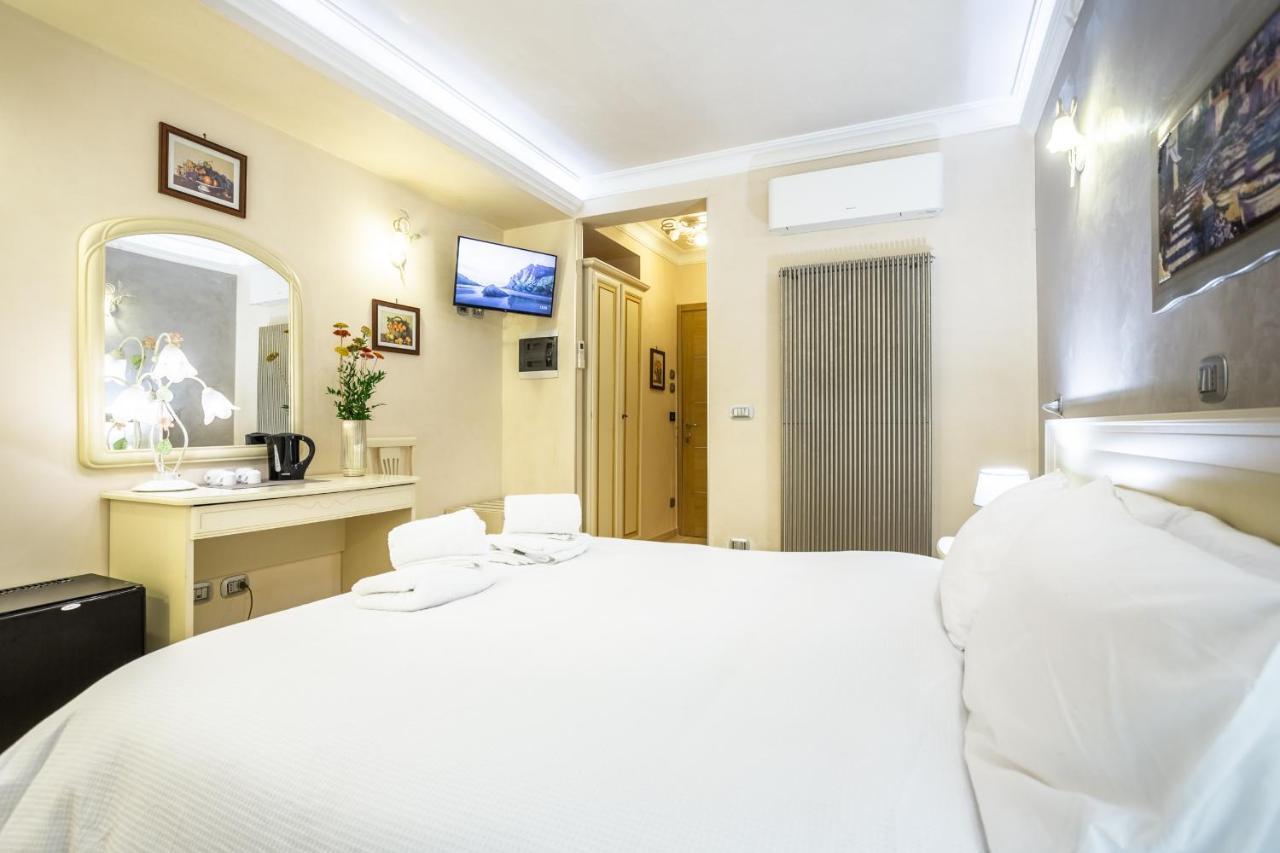 Luxury Inn Opera Рим Екстериор снимка
