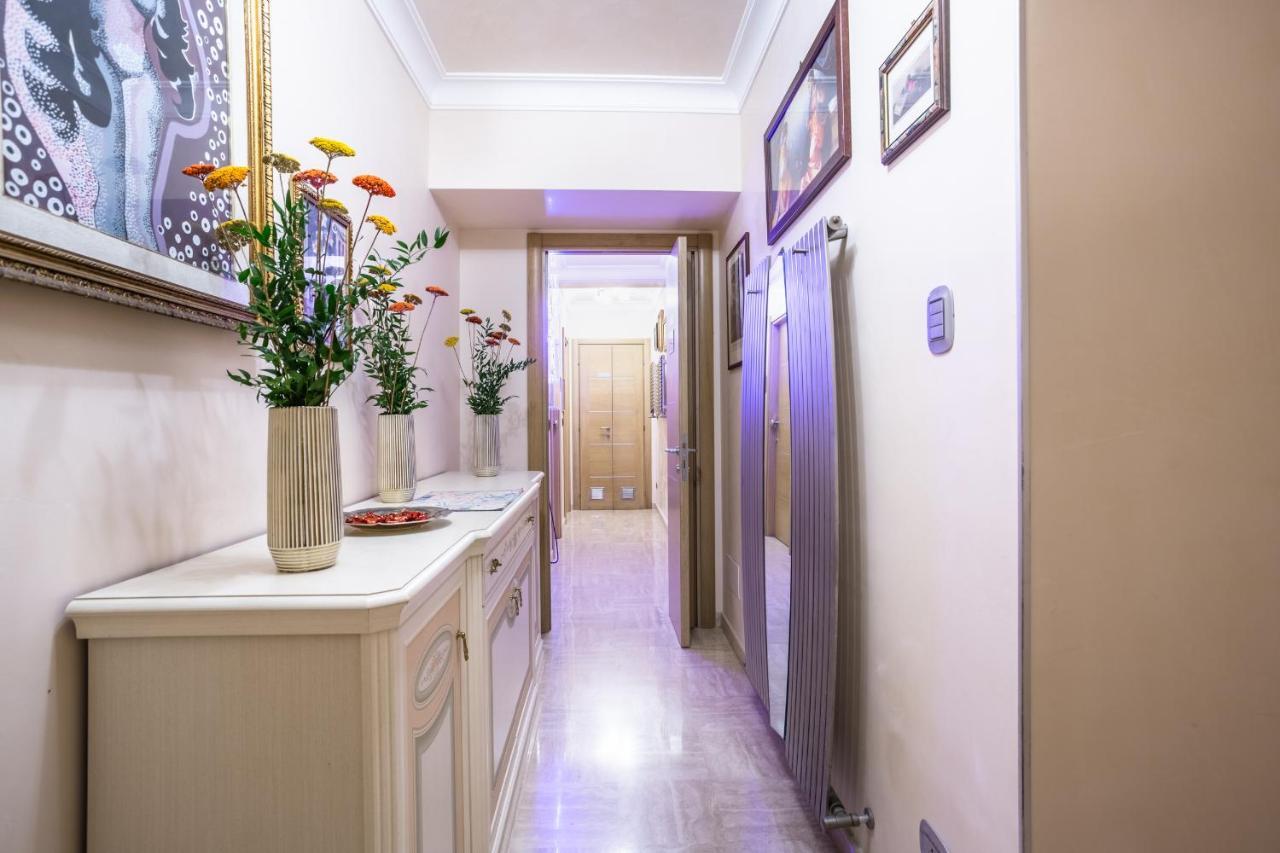 Luxury Inn Opera Рим Екстериор снимка