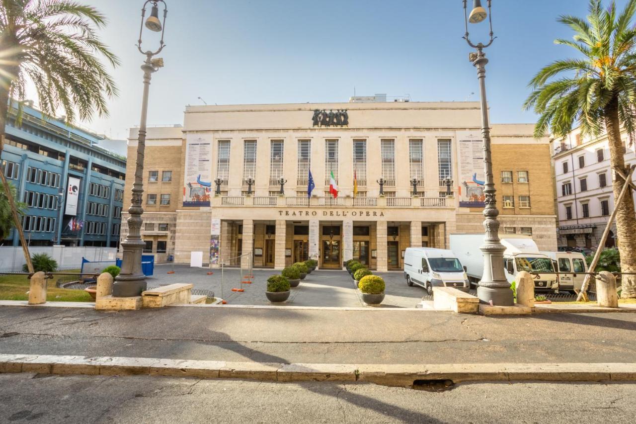 Luxury Inn Opera Рим Екстериор снимка