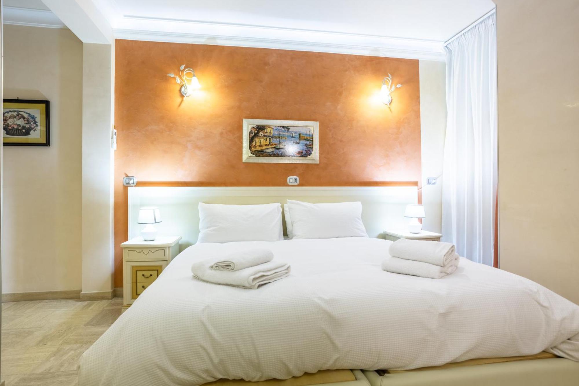 Luxury Inn Opera Рим Екстериор снимка